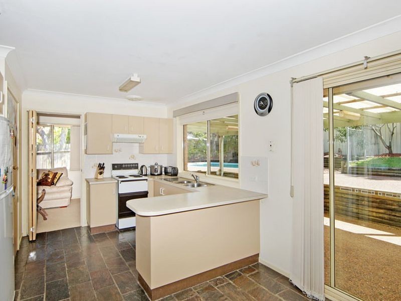 2 Vaughan Close, Killarney Vale NSW 2261