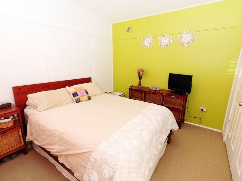 24 Wyong Road, Tumbi Umbi NSW 2261
