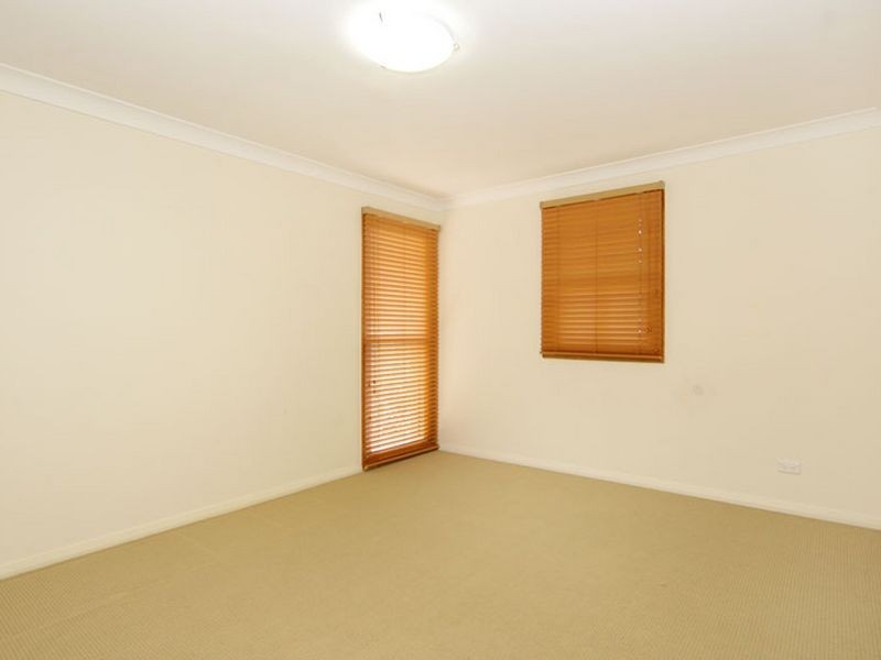 11 McLean Street, Killarney Vale NSW 2261