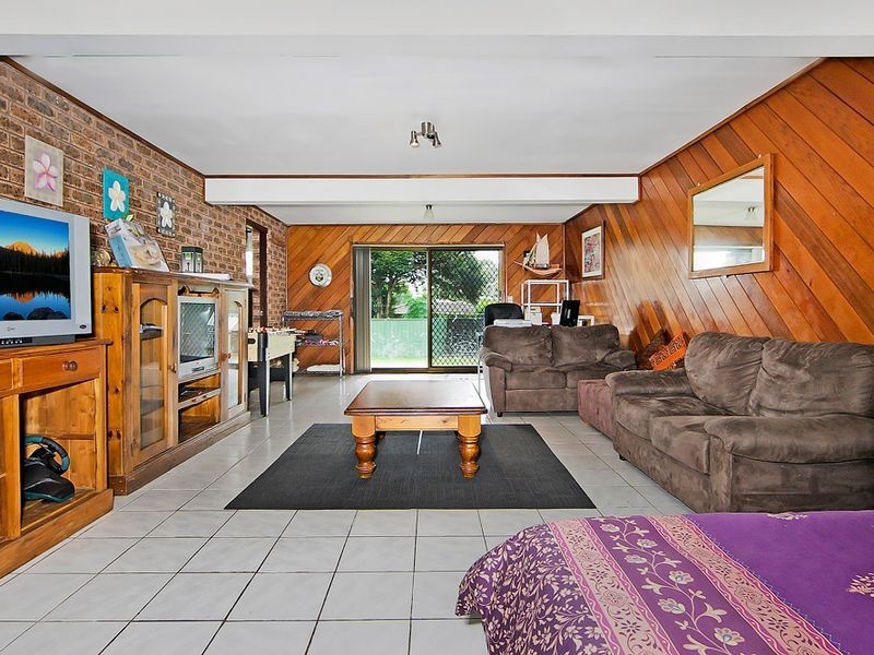 51 Wyong Road, Berkeley Vale NSW 2261