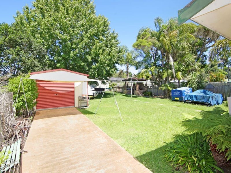 10 Colleen Street, Berkeley Vale NSW 2261