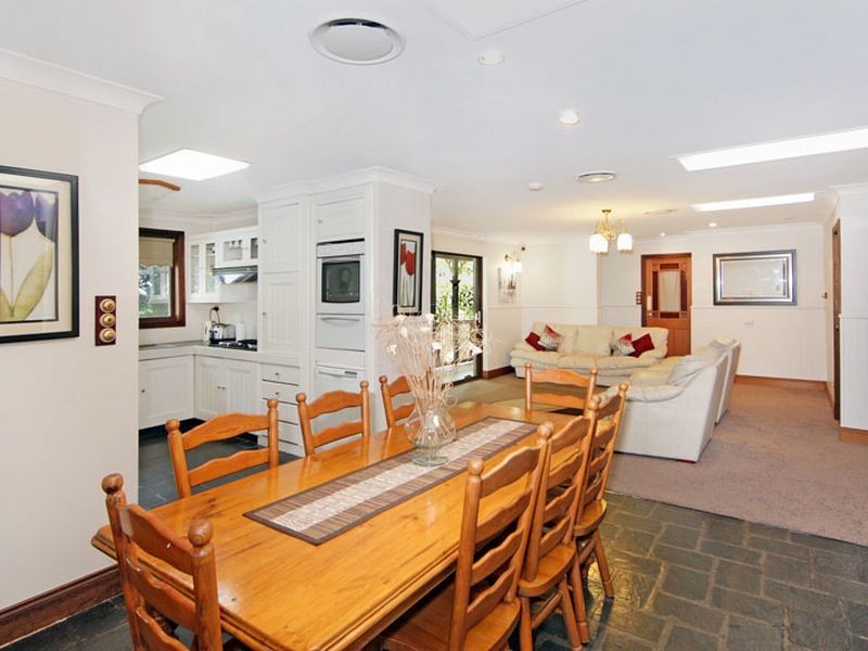 16 Judith Anne Drive, Berkeley Vale NSW 2261