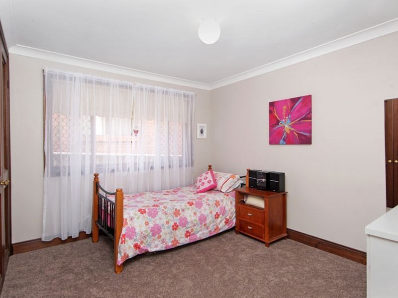 16 Judith Anne Drive, Berkeley Vale NSW 2261