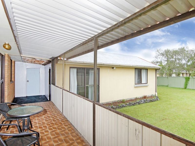 11 Bass Avenue, Killarney Vale NSW 2261