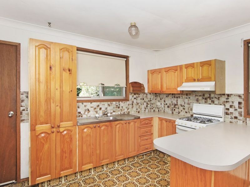49 Wyong Road, Berkeley Vale NSW 2261