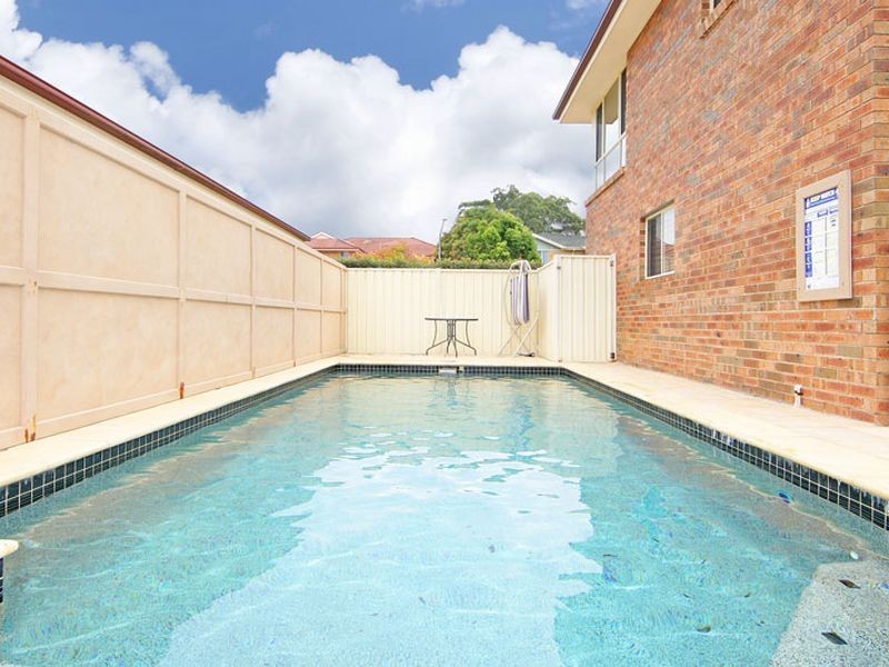8 Panarea Close, Tumbi Umbi NSW 2261