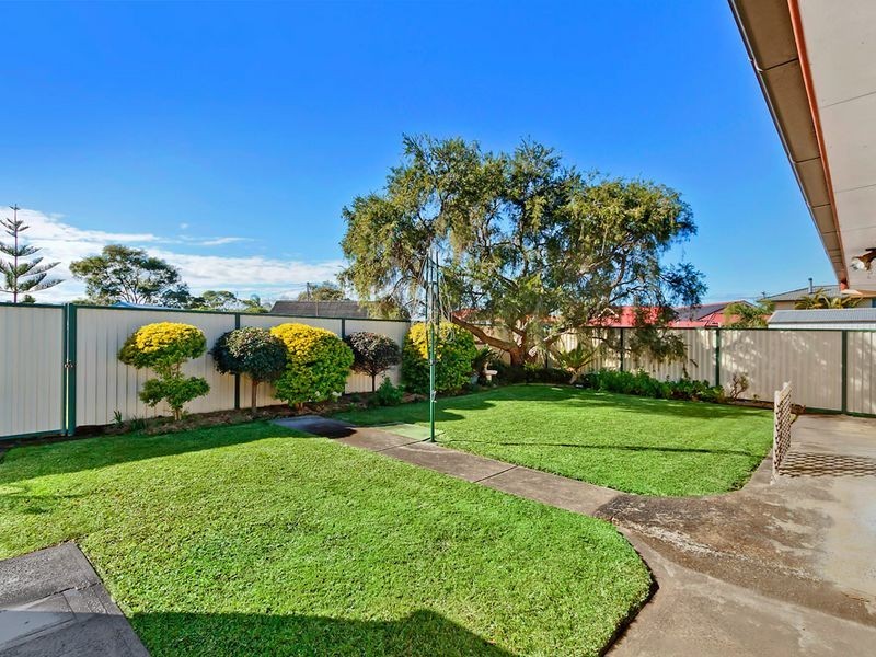 21 Robertson Road, Killarney Vale NSW 2261