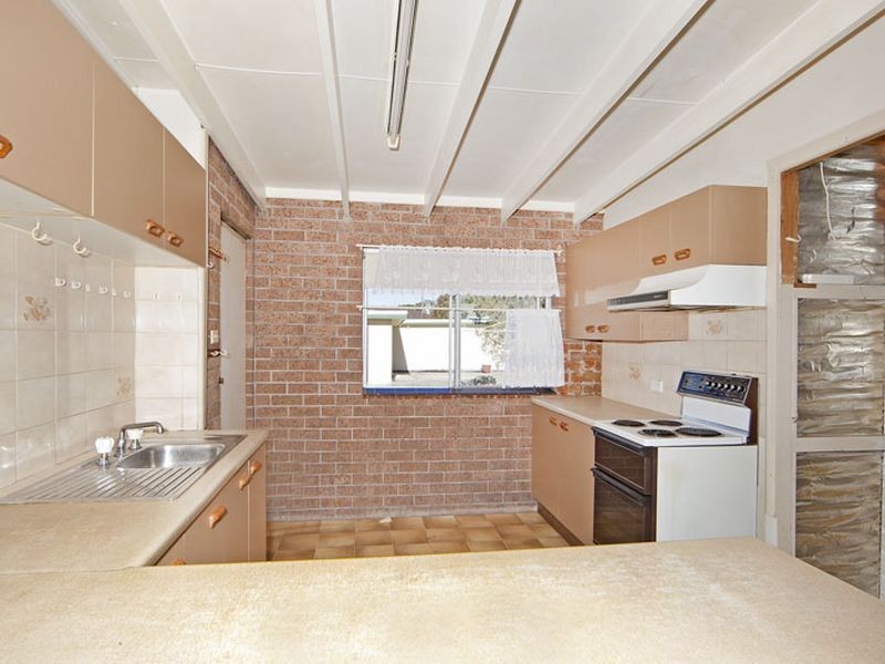 16 Cook Road, Killarney Vale NSW 2261