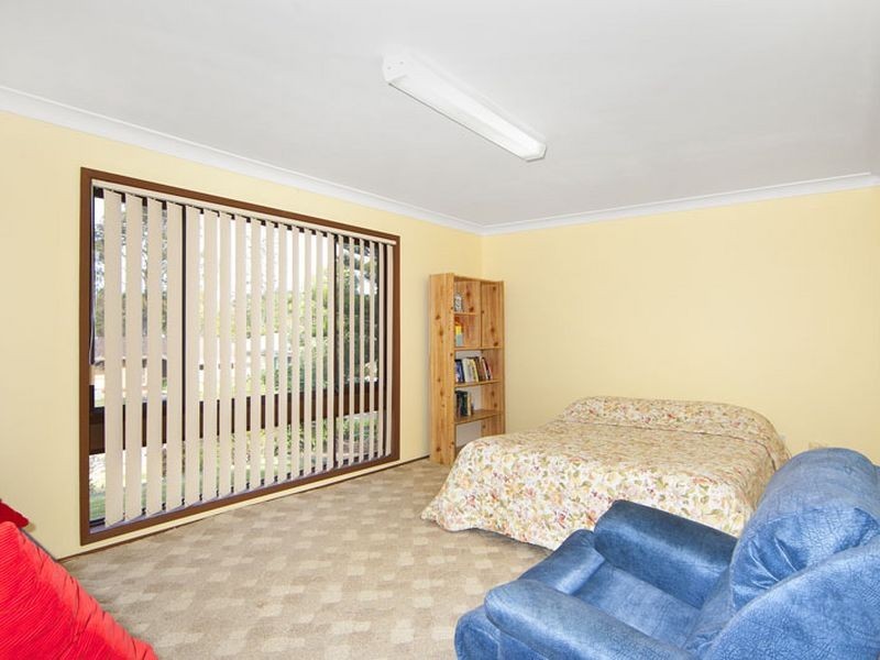 45 Albatross Road, Berkeley Vale NSW 2261