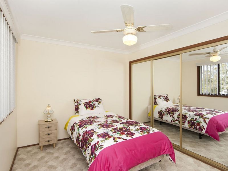 45 Albatross Road, Berkeley Vale NSW 2261