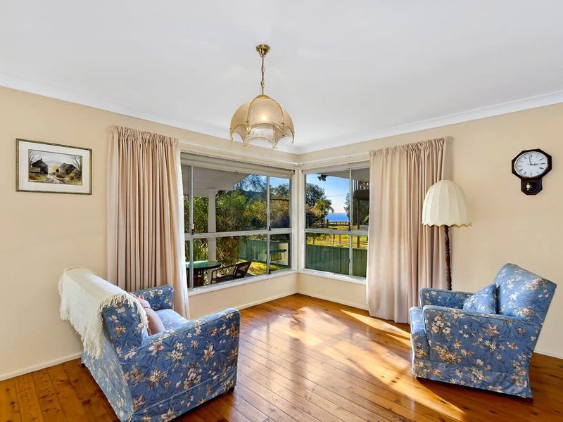 4 Armstrong Avenue, Killarney Vale NSW 2261