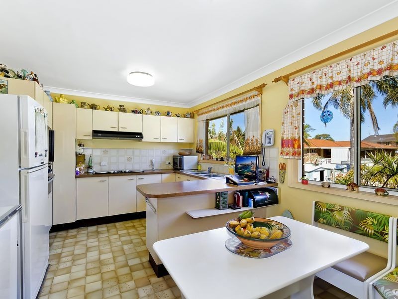 28 Cuthbert Road, Killarney Vale NSW 2261