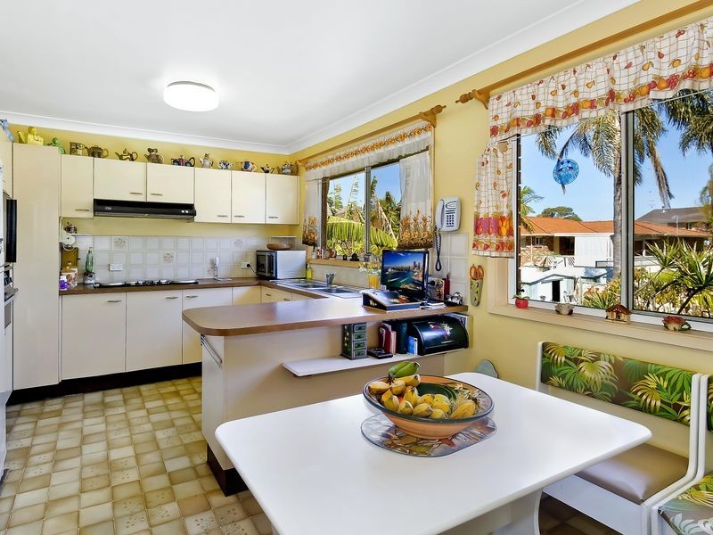 28 Cuthbert Road, Killarney Vale NSW 2261