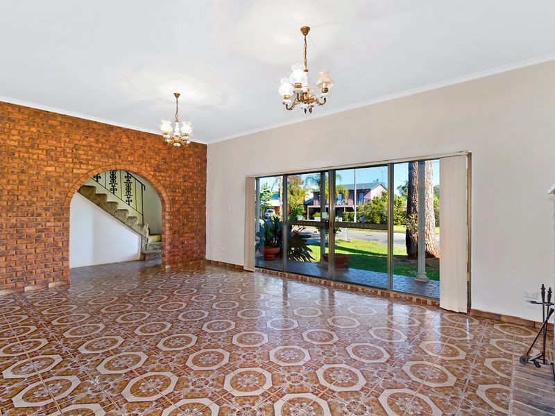 3 Hinemoa Avenue, Killarney Vale NSW 2261