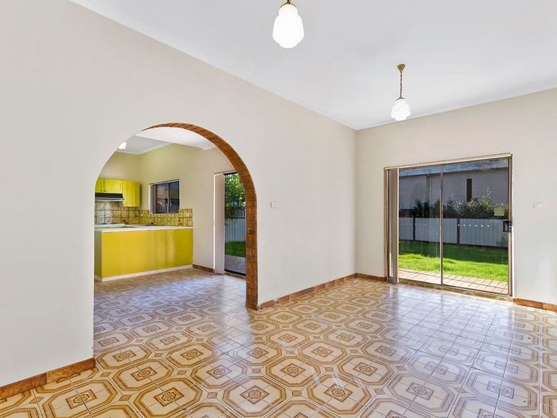 3 Hinemoa Avenue, Killarney Vale NSW 2261