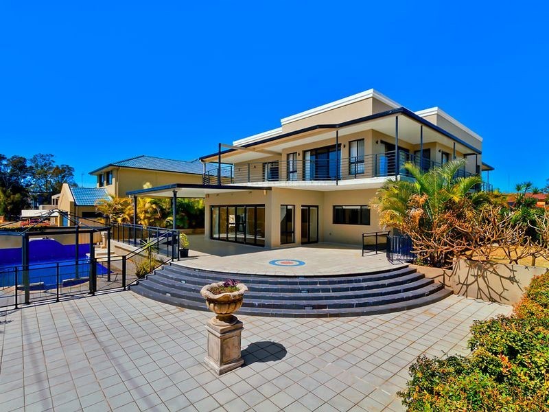 18 Lucinda Avenue, Killarney Vale NSW 2261