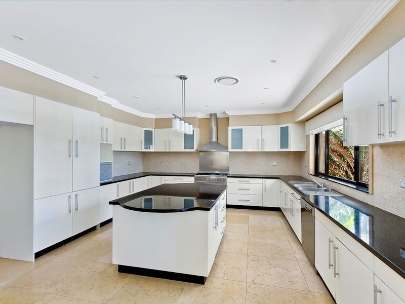 18 Lucinda Avenue, Killarney Vale NSW 2261