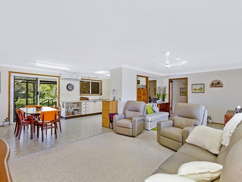 2 Ferndale Street, Killarney Vale NSW 2261