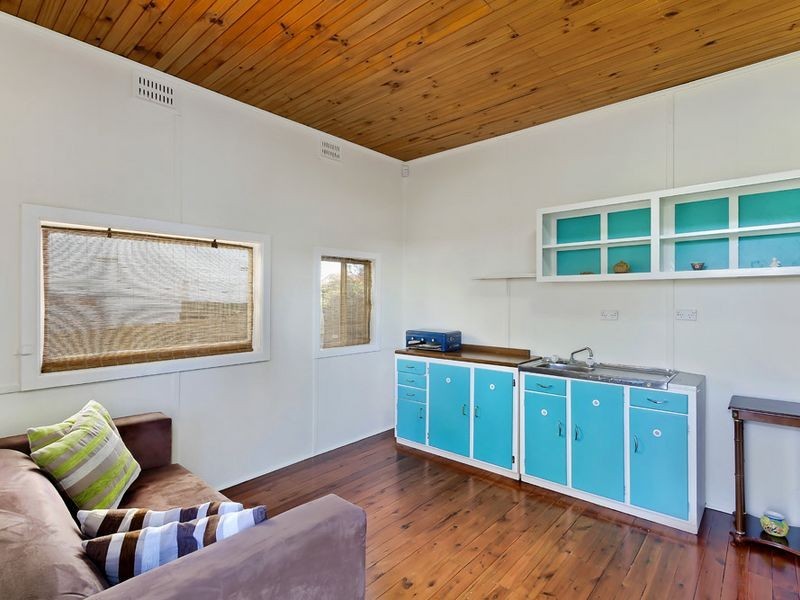 15 Torres Street, Killarney Vale NSW 2261