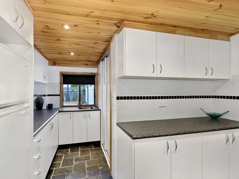 15 Torres Street, Killarney Vale NSW 2261