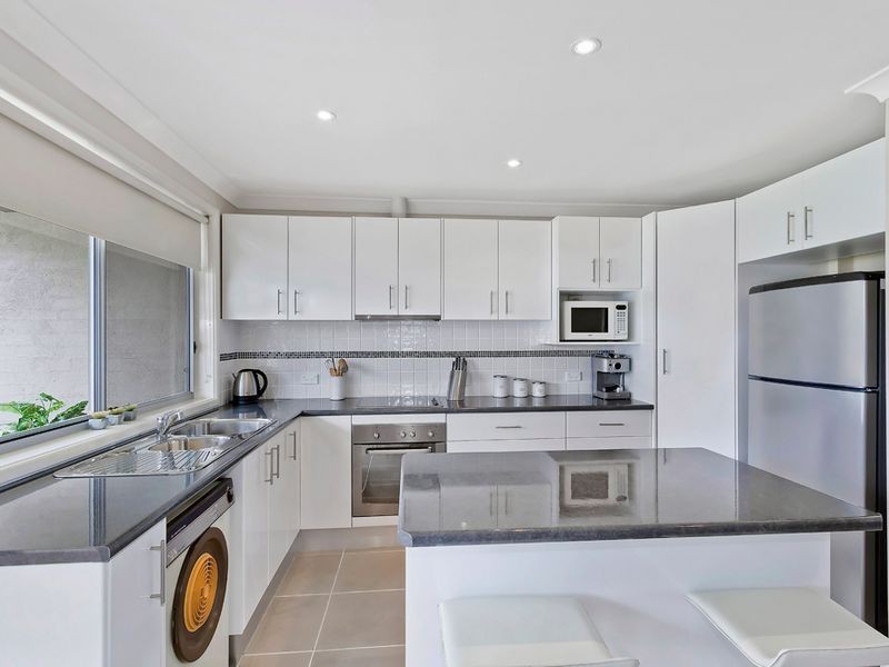 8 Sturt Street, Killarney Vale NSW 2261