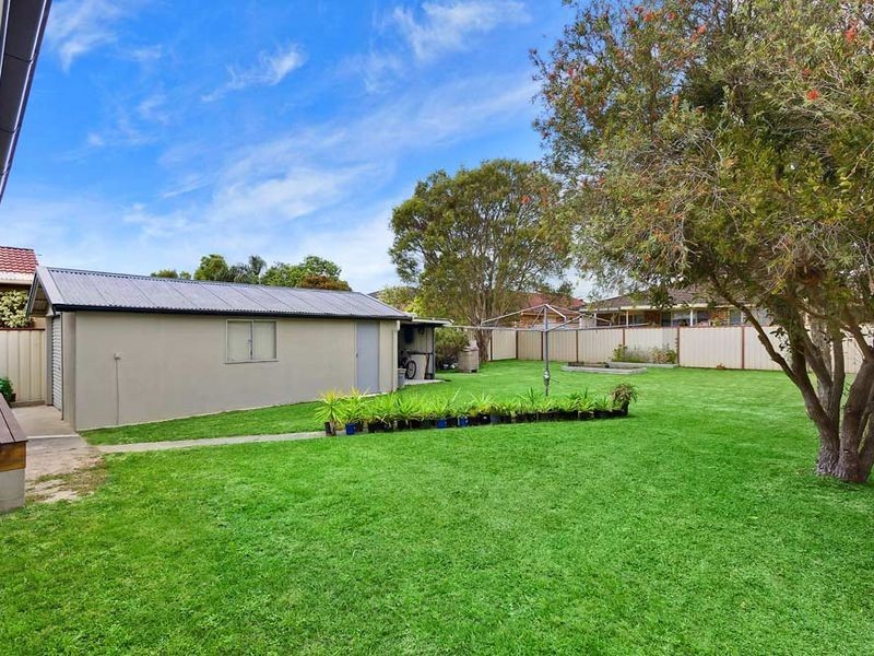 8 Sturt Street, Killarney Vale NSW 2261