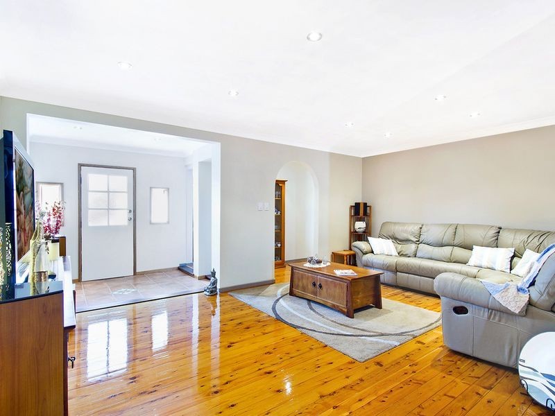 5 Waikiki Close, Killarney Vale NSW 2261