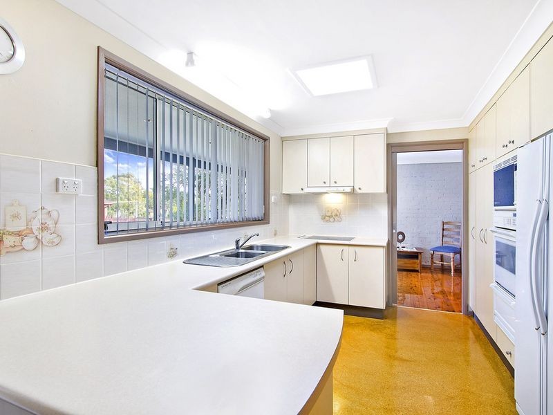 5 Waikiki Close, Killarney Vale NSW 2261