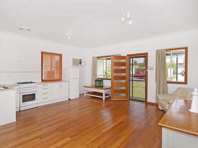 39 Brennon Road, Gorokan NSW 2263