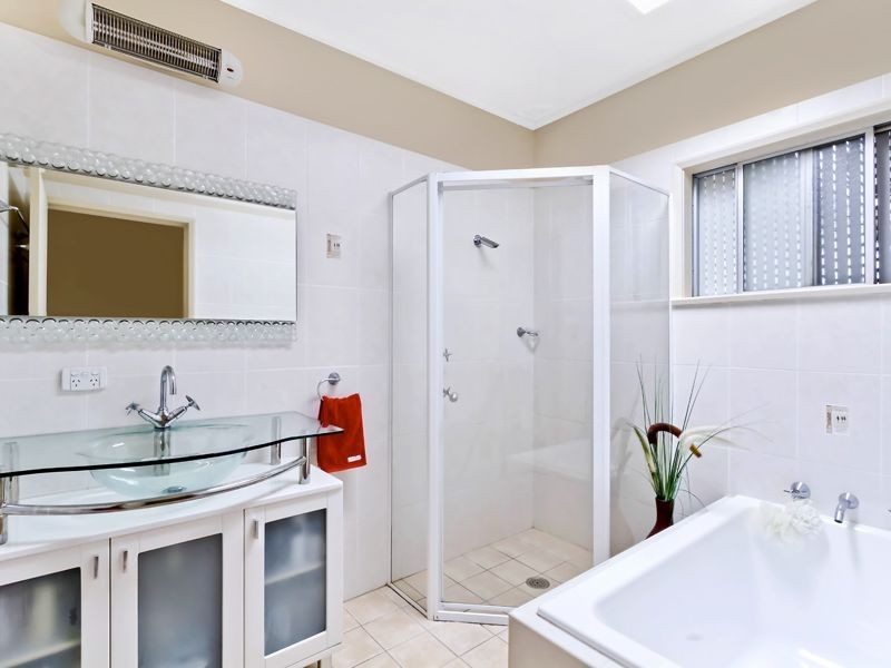 16 Aubrey Street, Killarney Vale NSW 2261