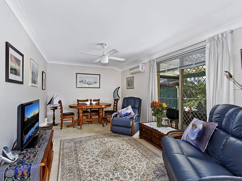 2 Collaroy Close, Chittaway Bay NSW 2261