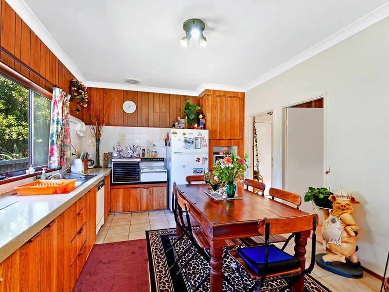 1 Sunshine Avenue, Chittaway Point NSW 2261