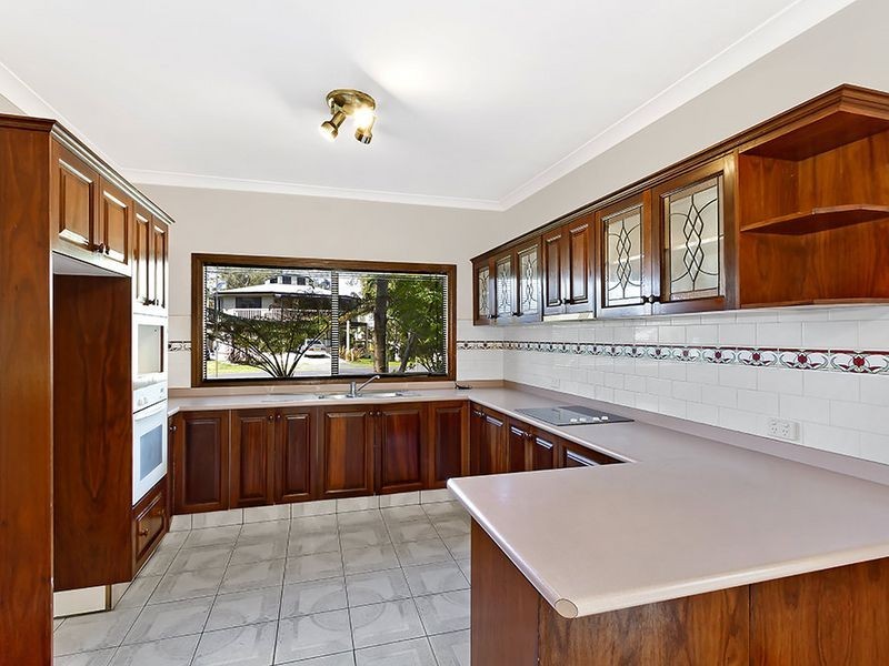 10 Moui Avenue, Chittaway Bay NSW 2261