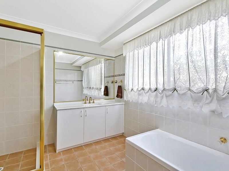 31 Colleen Street, Berkeley Vale NSW 2261