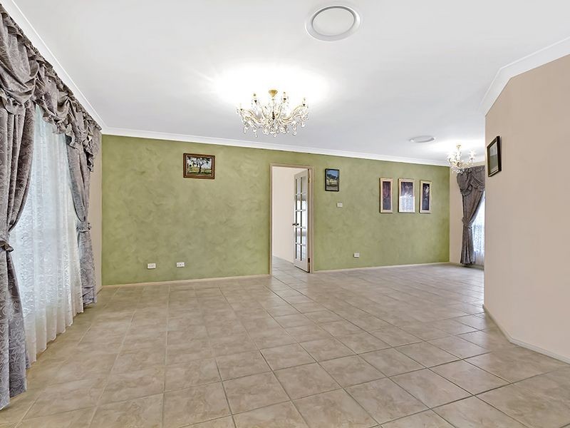 31 Colleen Street, Berkeley Vale NSW 2261