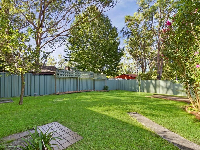 4 Montah Avenue, Berkeley Vale NSW 2261