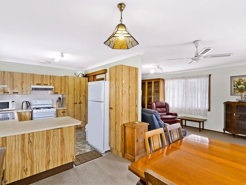 28 Wyong Road, Berkeley Vale NSW 2261