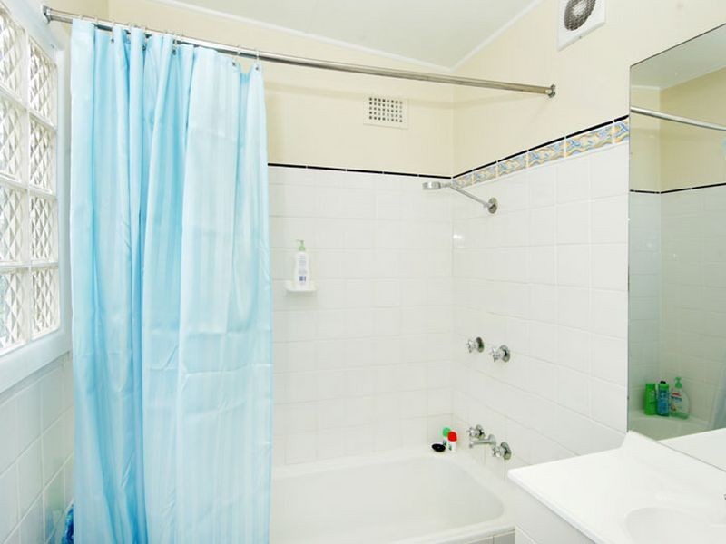 43 Kerry Crescent, Berkeley Vale NSW 2261