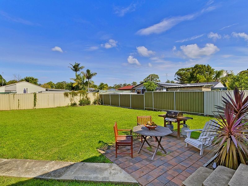 38 Blenheim Avenue, Berkeley Vale NSW 2261