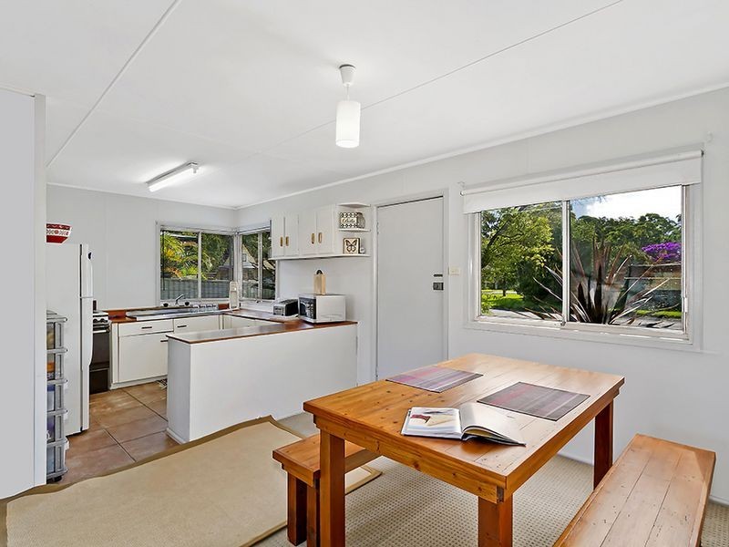 38 Blenheim Avenue, Berkeley Vale NSW 2261