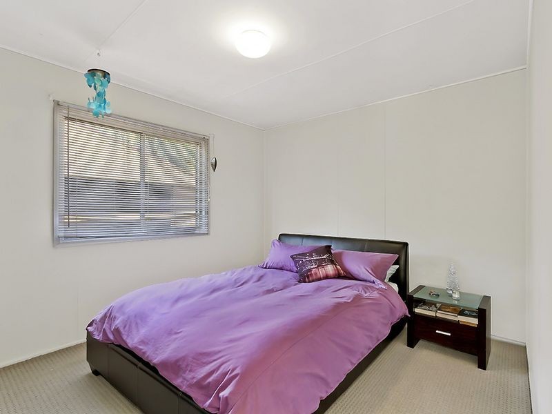 38 Blenheim Avenue, Berkeley Vale NSW 2261