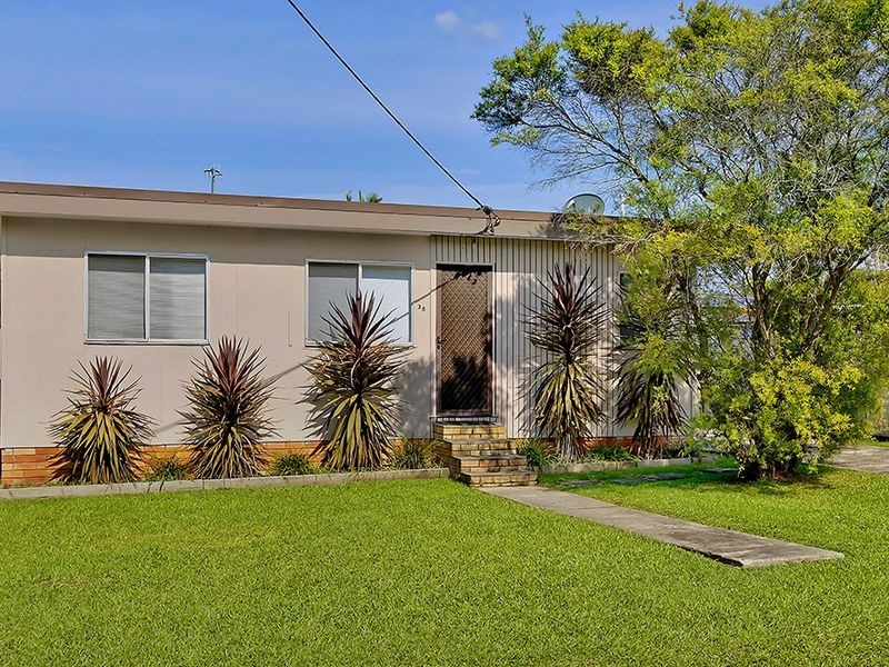 38 Blenheim Avenue, Berkeley Vale NSW 2261