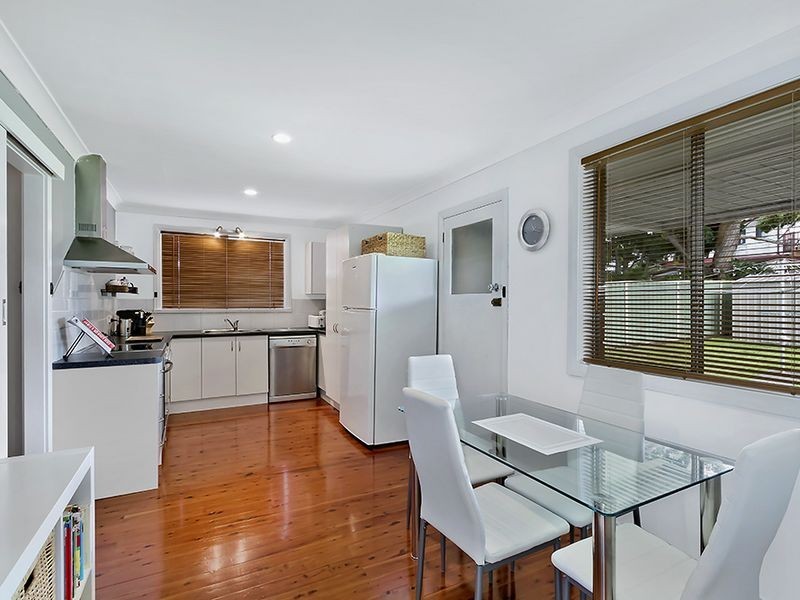 79 Brooke Avenue, Killarney Vale NSW 2261