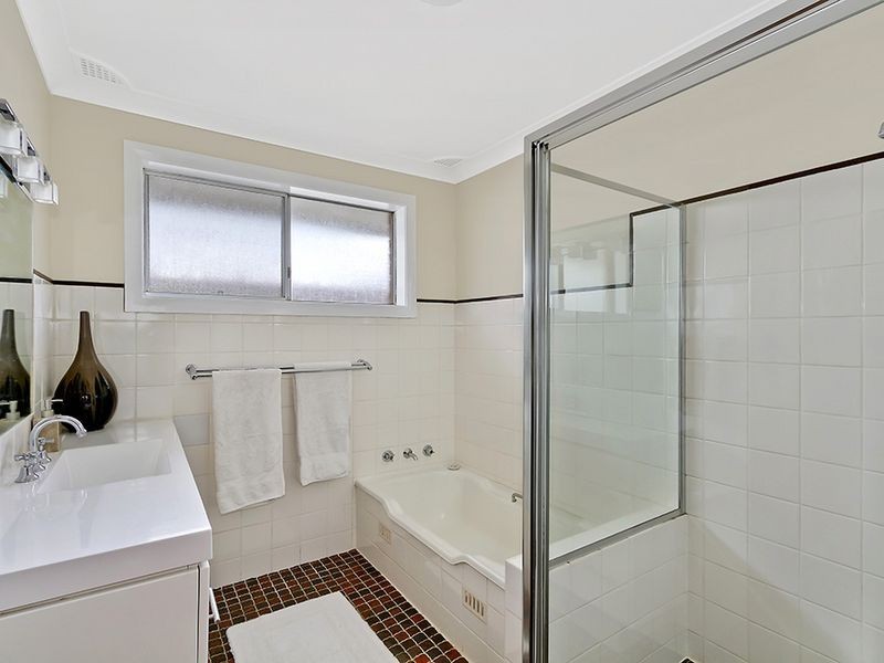 79 Brooke Avenue, Killarney Vale NSW 2261