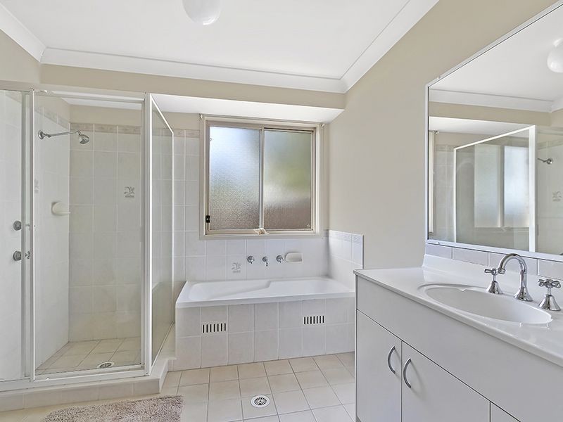 2/42 Hume Boulevard, Killarney Vale NSW 2261