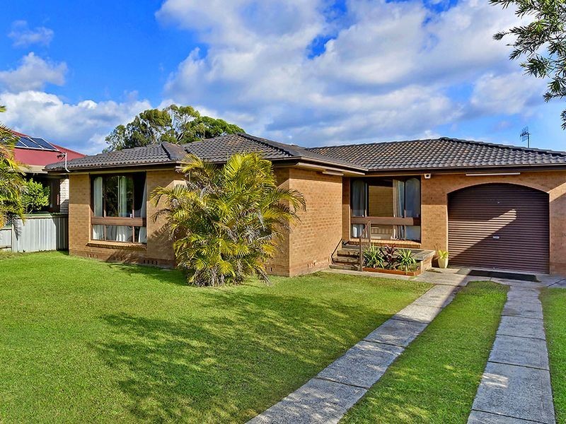 61 Hume Boulevard, Killarney Vale NSW 2261