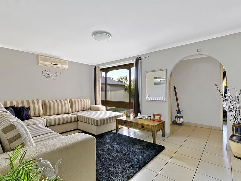 61 Hume Boulevard, Killarney Vale NSW 2261