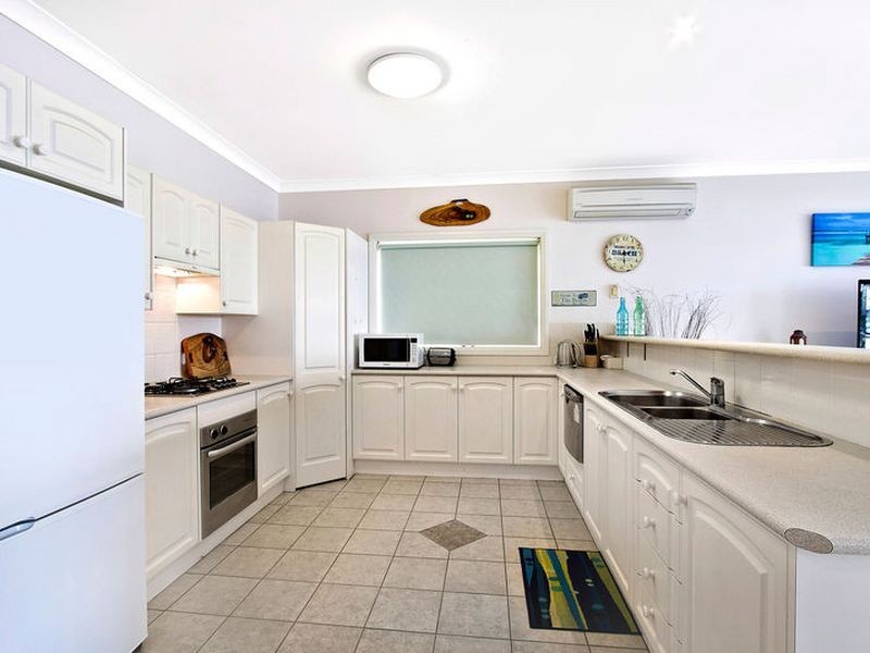 31 Lucinda Avenue, Killarney Vale NSW 2261