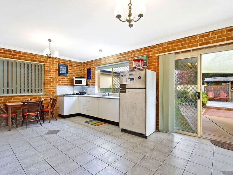 31 Lucinda Avenue, Killarney Vale NSW 2261