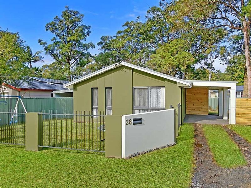 38 Jean Avenue, Berkeley Vale NSW 2261